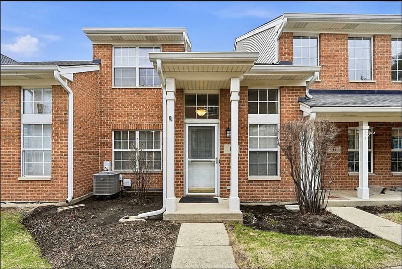 8 Saint Regis Ct — front exterior — 8 Saint Regis Ct, Elmhurst